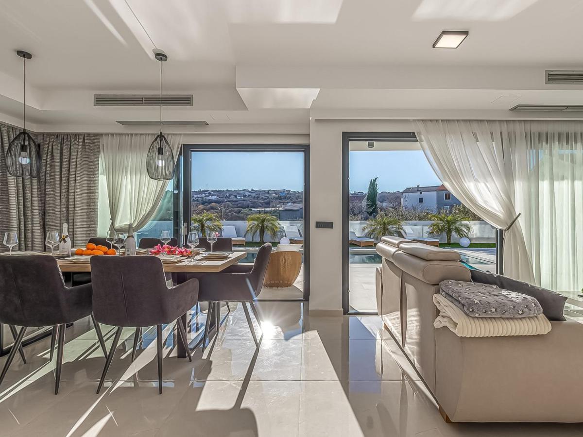 Villa Milly Vrh  외부 사진