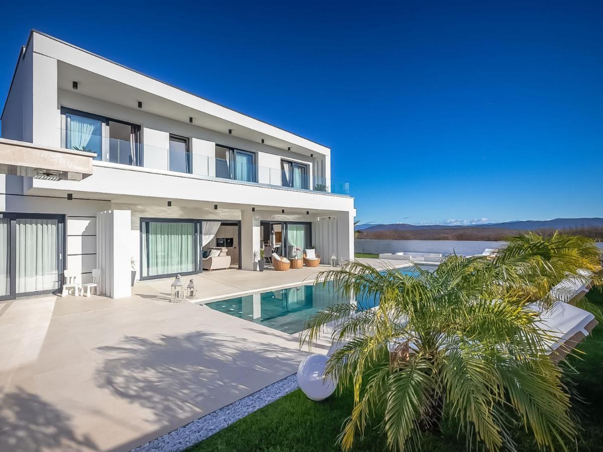 Villa Milly Vrh  외부 사진
