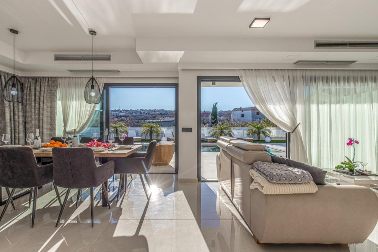 Villa Milly Vrh  외부 사진