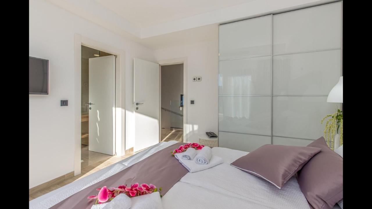 Villa Milly Vrh  외부 사진